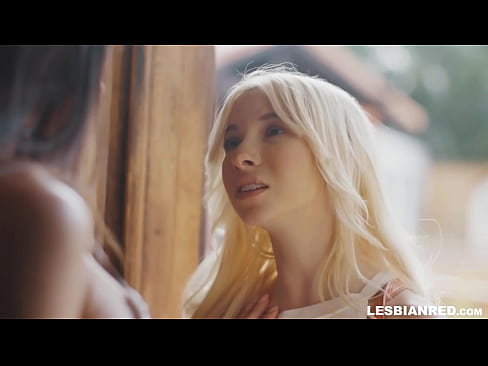❤️ Gadis datang ka imah sababaraha bulan engké na ends up dahar pussy stepmom nya ️❌ video sex di urang ❌